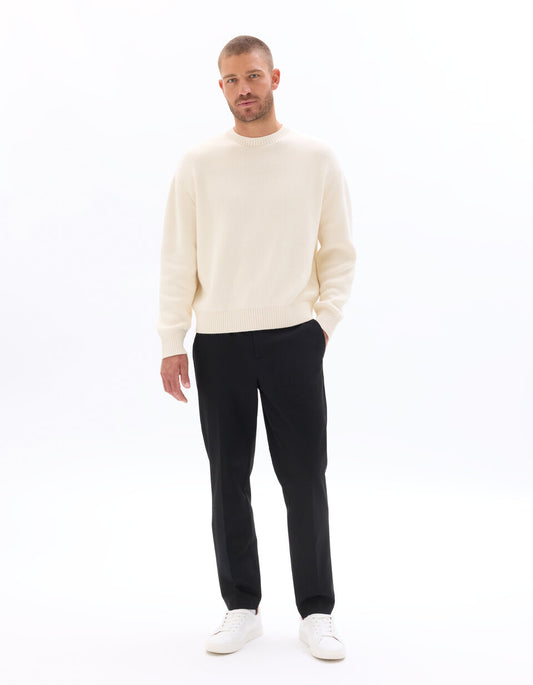 Smart Straight-Fit Bi-Stretch Trousers - Black — view 2